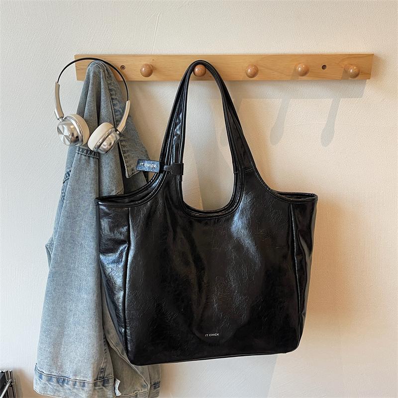 High Quality Big Tote Bags For Women Vintage Style Pure Color Shoulder Bag Large Capacity Shopper Totes Luxury Designer Handbags 47x30x17cm чёрный
High Quality Big Tote Bags For Women Vintage Style Pure Color Shoulder Bag Large Capacity Shopper Totes Luxury Designer Handbags 47x30x17cm чёрный