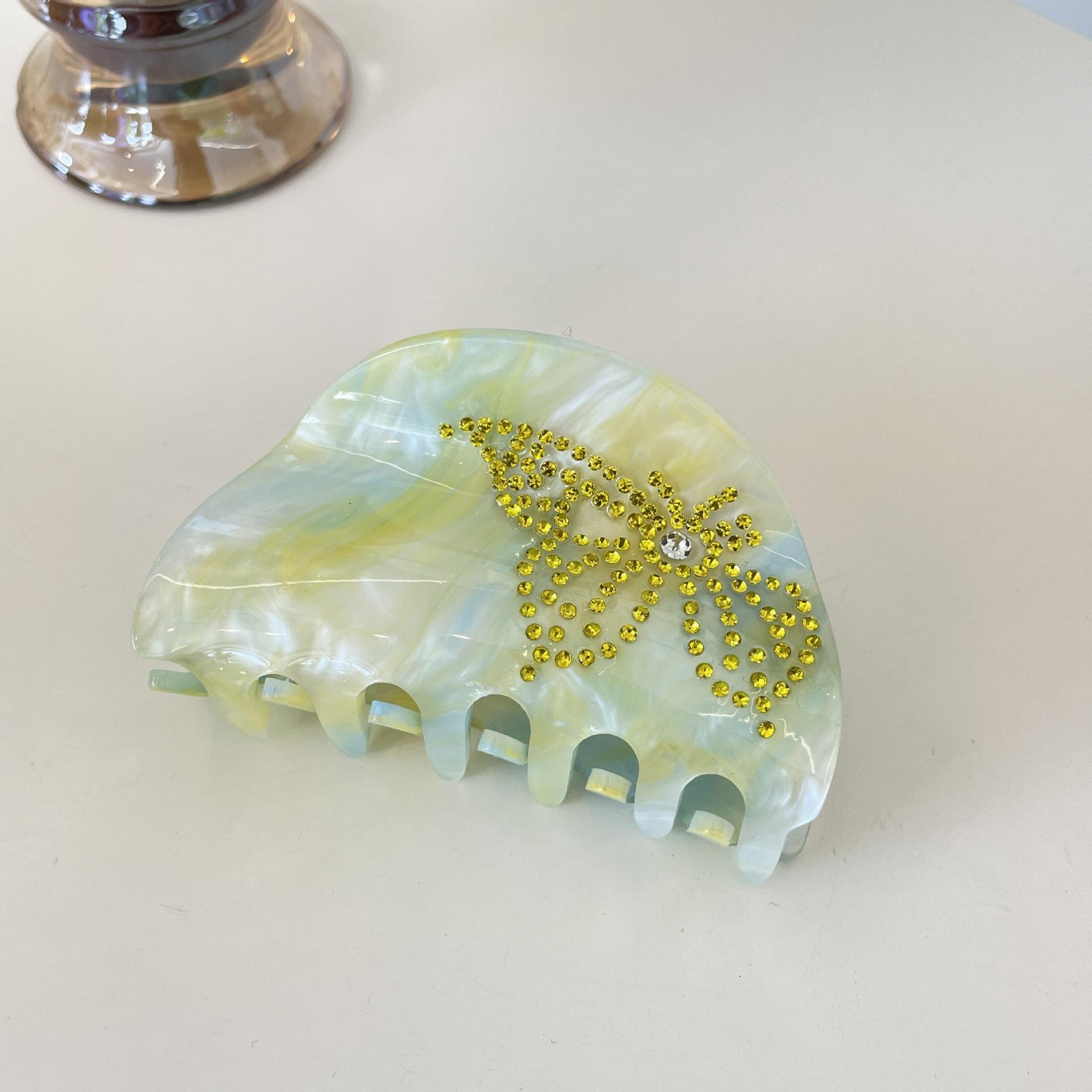 New style point-drilled butterfly clip light luxury sweet hair accessories back head candy hair clip semicircular shark clip One Size зелений
New style point-drilled butterfly clip light luxury sweet hair accessories back head candy hair clip semicircular shark clip One Size зелений