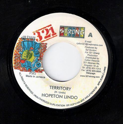 7inch Record HOPETON LINDO - Territory / Undertaker NONE 321 Strong Jamaica Reggae, Ska & Dub Used
7inch Record HOPETON LINDO - Territory / Undertaker NONE 321 Strong Jamaica Reggae, Ska & Dub Used