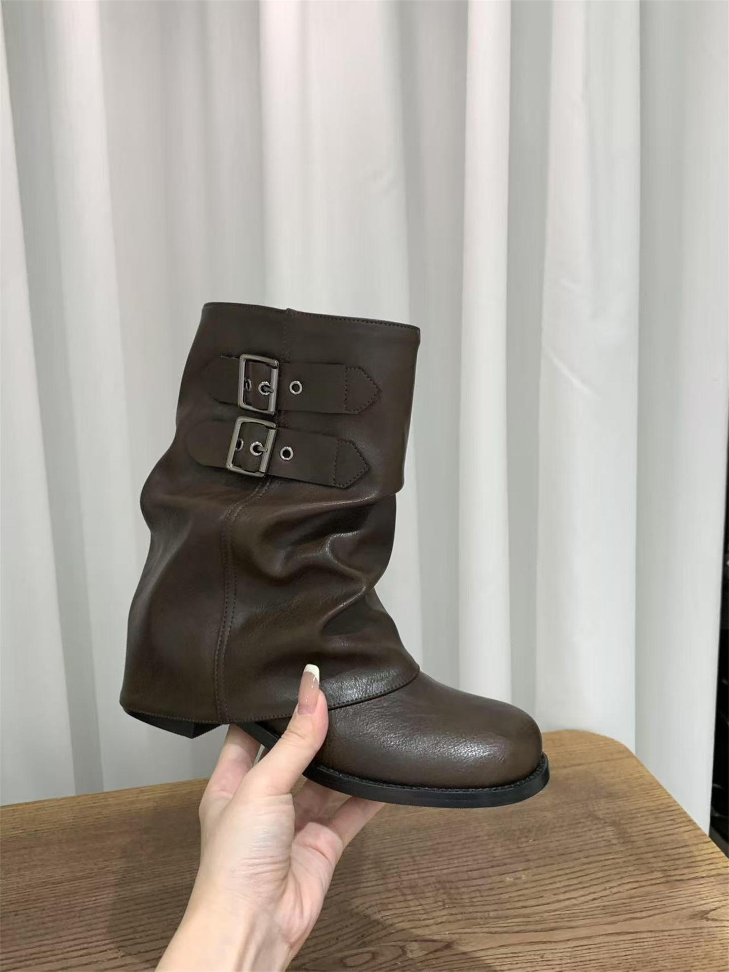 Coarse Heel Black Medium Martin Boots Women s Boots 2025 New Autumn and Winter Western Brown Maillard Pile Boots 39
Coarse Heel Black Medium Martin Boots Women s Boots 2025 New Autumn and Winter Western Brown Maillard Pile Boots 39