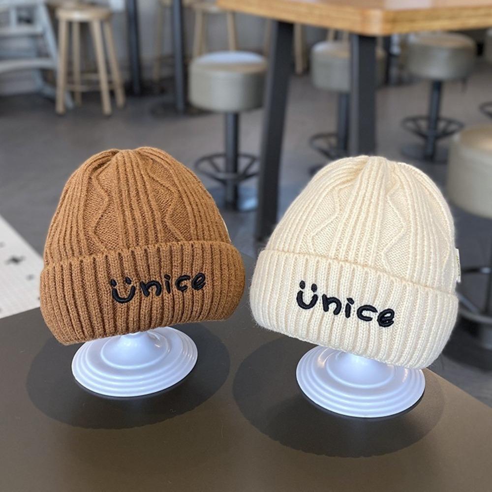 Thick Winter Warm Cap Embroidery Letter Baby Bonnet Fashion Knitted Wool Hat for 1-6year Kids бежевий
Thick Winter Warm Cap Embroidery Letter Baby Bonnet Fashion Knitted Wool Hat for 1-6year Kids бежевий