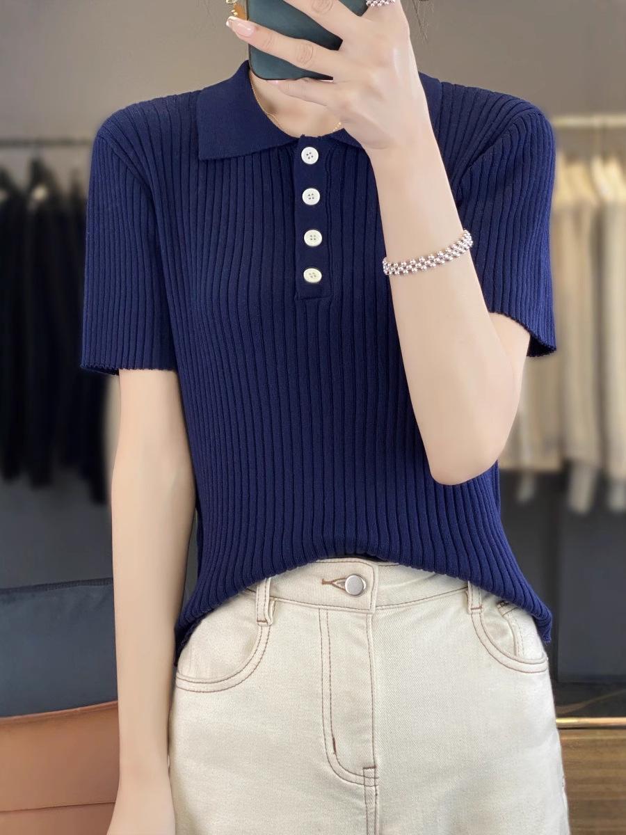Spring/Summer Women s Slimming Knit Bodycon Polo Top with Turn-Down Collar and Half Sleeves Medium
Spring/Summer Women s Slimming Knit Bodycon Polo Top with Turn-Down Collar and Half Sleeves Medium
