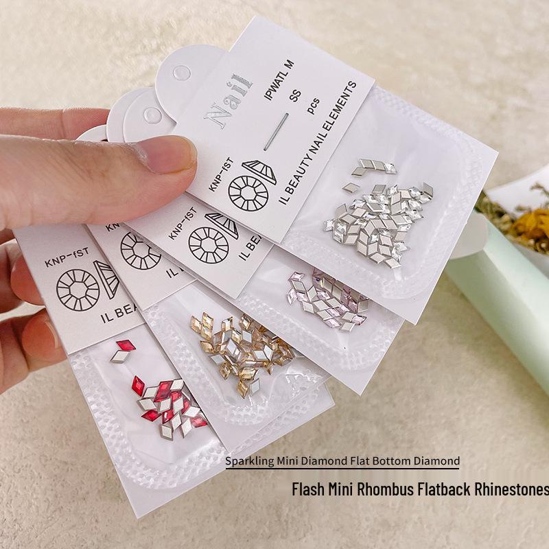 Crystal Flat Bottom Rhombus Diamond Set for Nail Art - European and American Style Super Flash Mini Jewelry
Crystal Flat Bottom Rhombus Diamond Set for Nail Art - European and American Style Super Flash Mini Jewelry