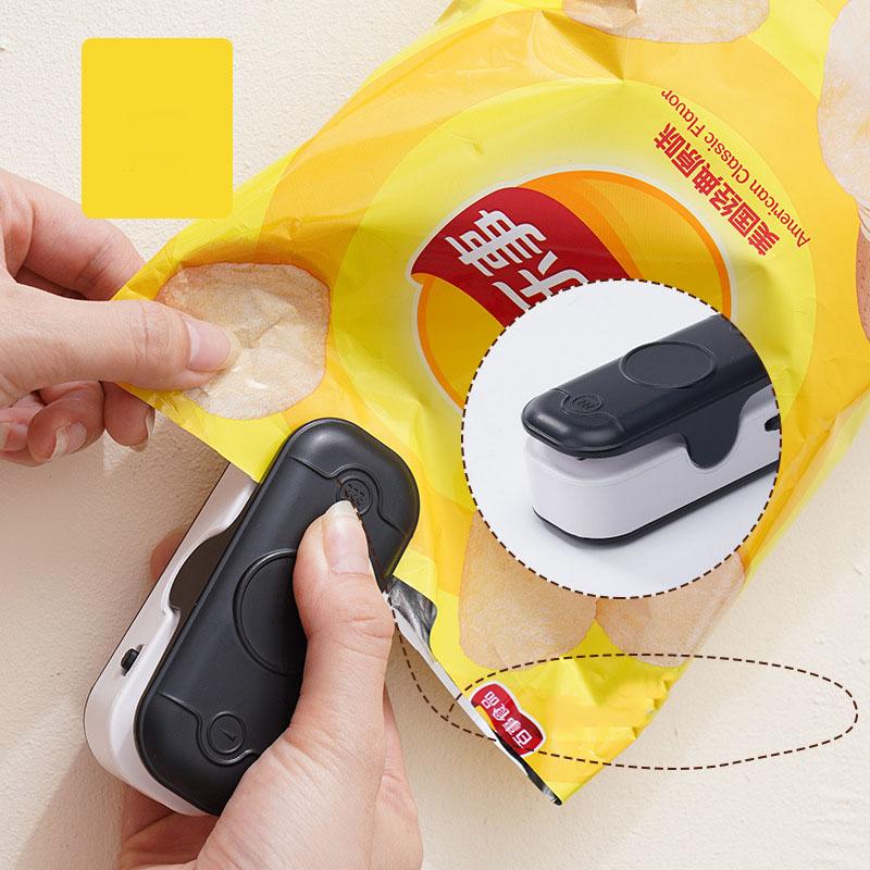 Mini Chip Bag Sealer, 2 in 1 with Cutter Handheld Plastic Heat Seal Vacuum Sealer Machine Kitchen Gadget for Mylar/Food Storage Bag
Mini Chip Bag Sealer, 2 in 1 with Cutter Handheld Plastic Heat Seal Vacuum Sealer Machine Kitchen Gadget for Mylar/Food Storage Bag