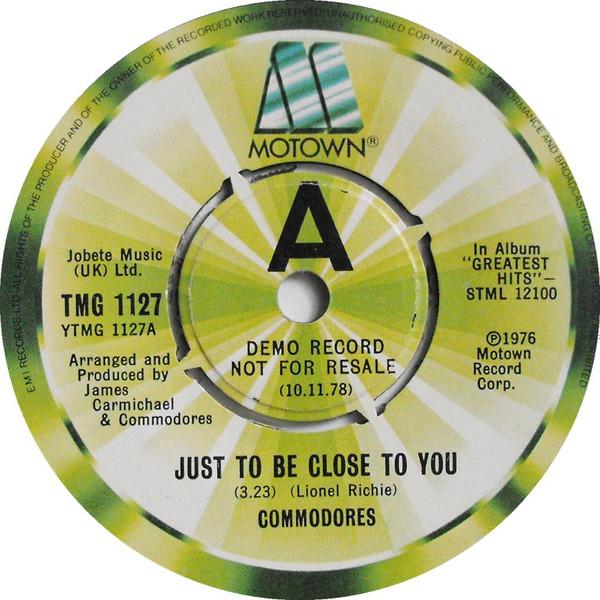 7inch Record COMMODORES - Just To Be Close To You TMG1127PROMO Motown 1978 UK Soul/Funk Used
7inch Record COMMODORES - Just To Be Close To You TMG1127PROMO Motown 1978 UK Soul/Funk Used