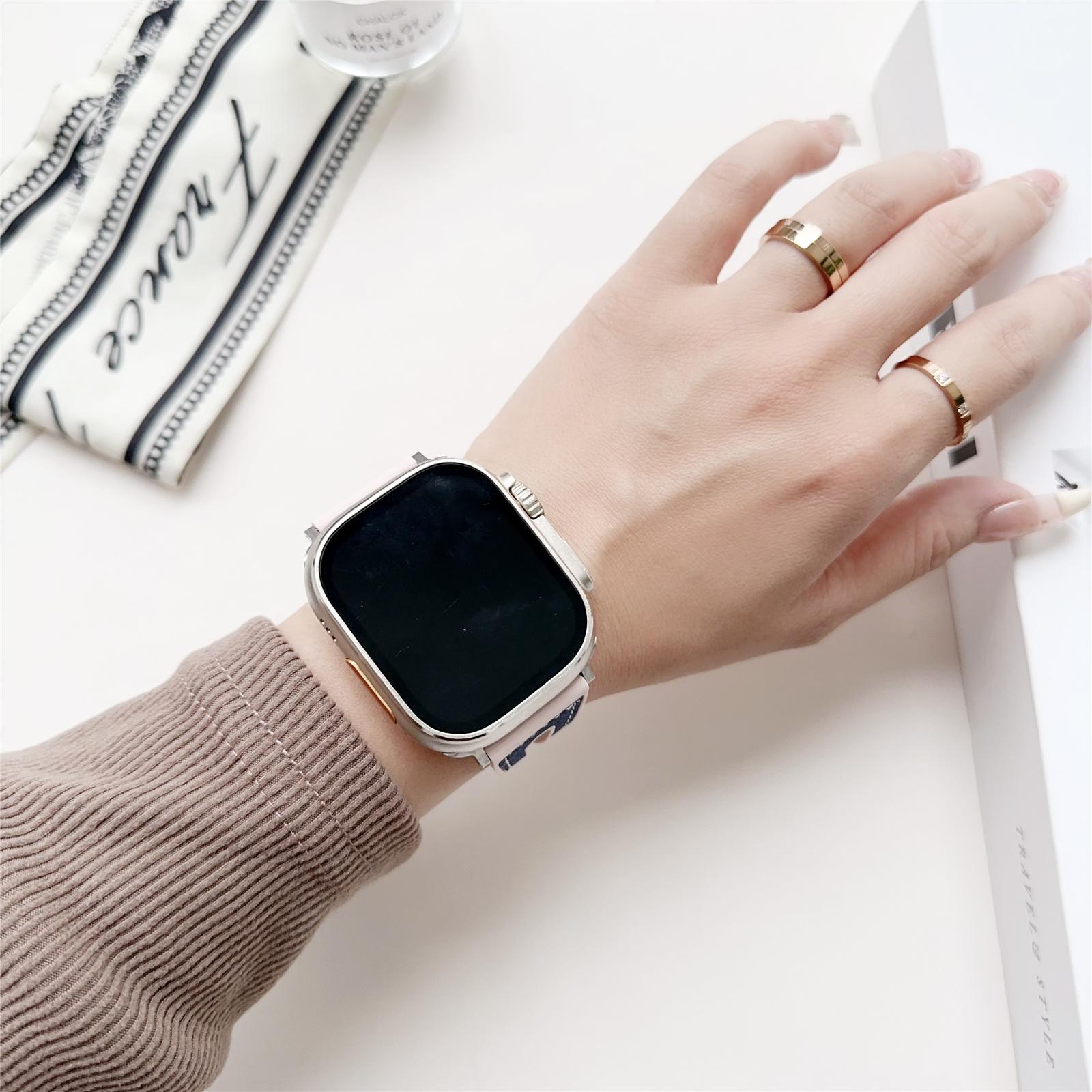 For Apple Watch Series 10 42mm/9 8 7 41mm/SE (2023) SE (2022) SE 6 5 4 40mm/3 2 1 38mm PU Leather+Silicone Watch Band Navy Blue
For Apple Watch Series 10 42mm/9 8 7 41mm/SE (2023) SE (2022) SE 6 5 4 40mm/3 2 1 38mm PU Leather+Silicone Watch Band Navy Blue