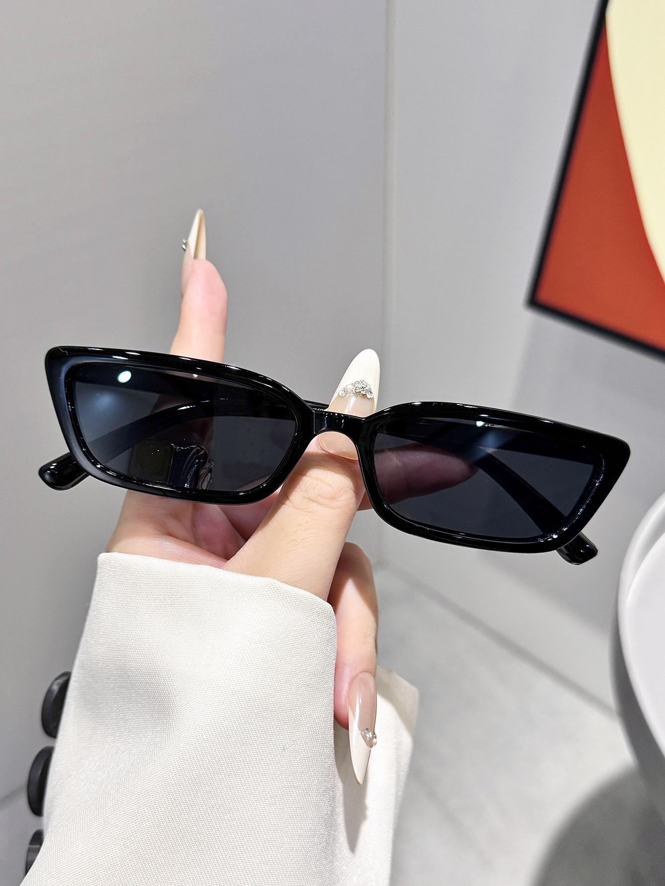 1Pc Classic Fashion Cat Eye Small Frame Sunglasses Casual Simple Fashion Women s Sunglasses Daily Wear Party Holiday Gift
1Pc Classic Fashion Cat Eye Small Frame Sunglasses Casual Simple Fashion Women s Sunglasses Daily Wear Party Holiday Gift
