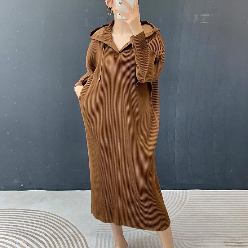 2025 Autumn/Winter Plus Size Pleated Long Hooded Dress - Thick Material, Slimming Fit One Size кофейный
2025 Autumn/Winter Plus Size Pleated Long Hooded Dress - Thick Material, Slimming Fit One Size кофейный