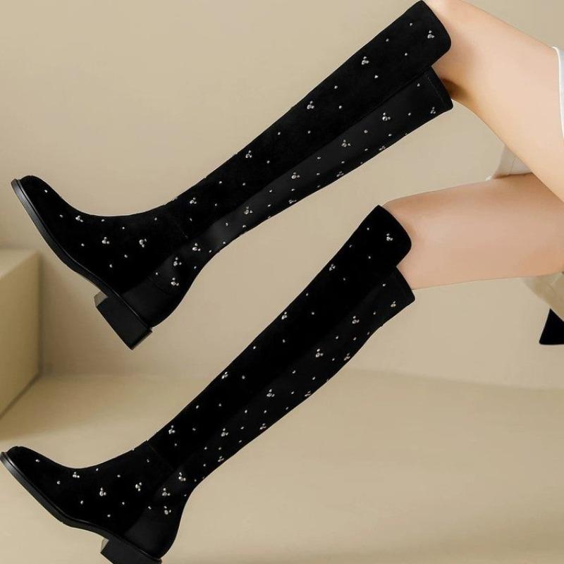 Модные зимние сапоги-ботфорты на плоской подошве с эластичным голенищем и толстым каблуком, украшенные заклепками 40 чёрный
Модные зимние сапоги-ботфорты на плоской подошве с эластичным голенищем и толстым каблуком, украшенные заклепками 40 чёрный