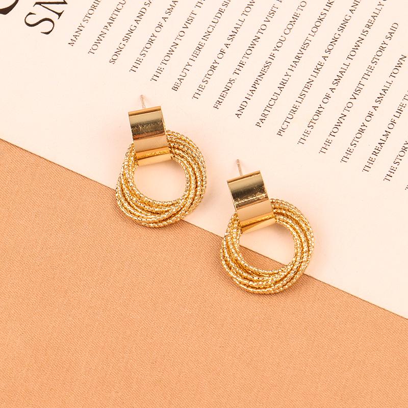 S925 Multi-Layered Circle Earrings: Sweet and Simple Japanese-Korean Fashion Jewelry
S925 Multi-Layered Circle Earrings: Sweet and Simple Japanese-Korean Fashion Jewelry