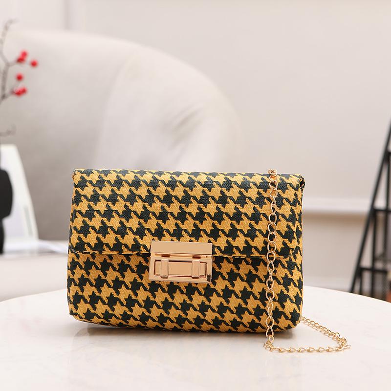 Милая маленькая квадратная сумка с принтом «Тысяча птиц» контрастного цвета, модная сумка-кроссбоди на цепочке с замком, мини-сумка для мобильного телефона, тренд жёлтый
Милая маленькая квадратная сумка с принтом «Тысяча птиц» контрастного цвета, модная сумка-кроссбоди на цепочке с замком, мини-сумка для мобильного телефона, тренд жёлтый