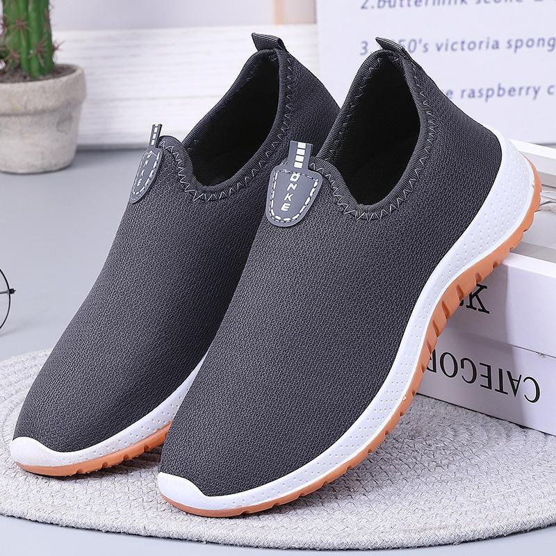 Old Beijing cloth shoes men s casual one-pedal soft-soled walking shoes low-top breathable cotton cloth middle-aged and elderly father shoes 39
Old Beijing cloth shoes men s casual one-pedal soft-soled walking shoes low-top breathable cotton cloth middle-aged and elderly father shoes 39