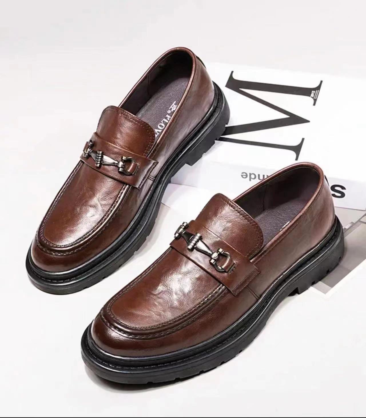 Autumn new men s business casual leather shoes soft-soled soft leather shoes trendy men s shoes fashion driving shoes lace-up 44
Autumn new men s business casual leather shoes soft-soled soft leather shoes trendy men s shoes fashion driving shoes lace-up 44