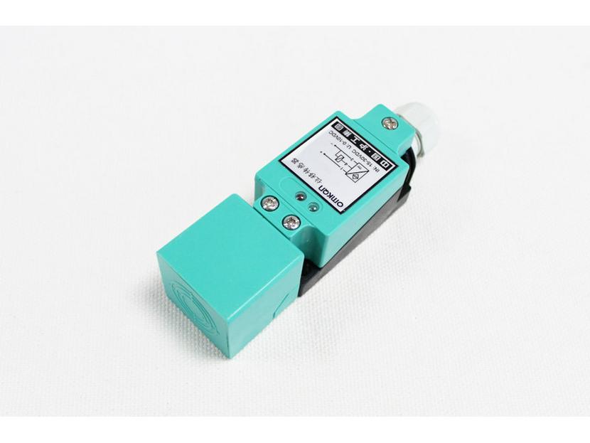 Hukong JCW-40PAQA Inductive Proximity Sensor & Limit Switch
Hukong JCW-40PAQA Inductive Proximity Sensor & Limit Switch