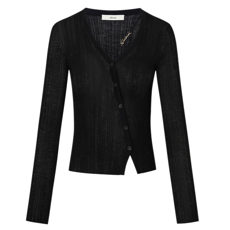 Edition Women s Silk Wool Blend V-Neck Knit Cardigan S
Edition Women s Silk Wool Blend V-Neck Knit Cardigan S