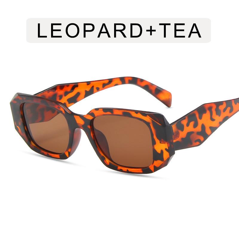 Brand Designer Style for Women Sunglasses Classic Vintage Women Irregular Square Sun Eyeglasses Men for Women UV Protection Outdoor Shades Eyewear only 1pcs sunglasses
Brand Designer Style for Women Sunglasses Classic Vintage Women Irregular Square Sun Eyeglasses Men for Women UV Protection Outdoor Shades Eyewear only 1pcs sunglasses