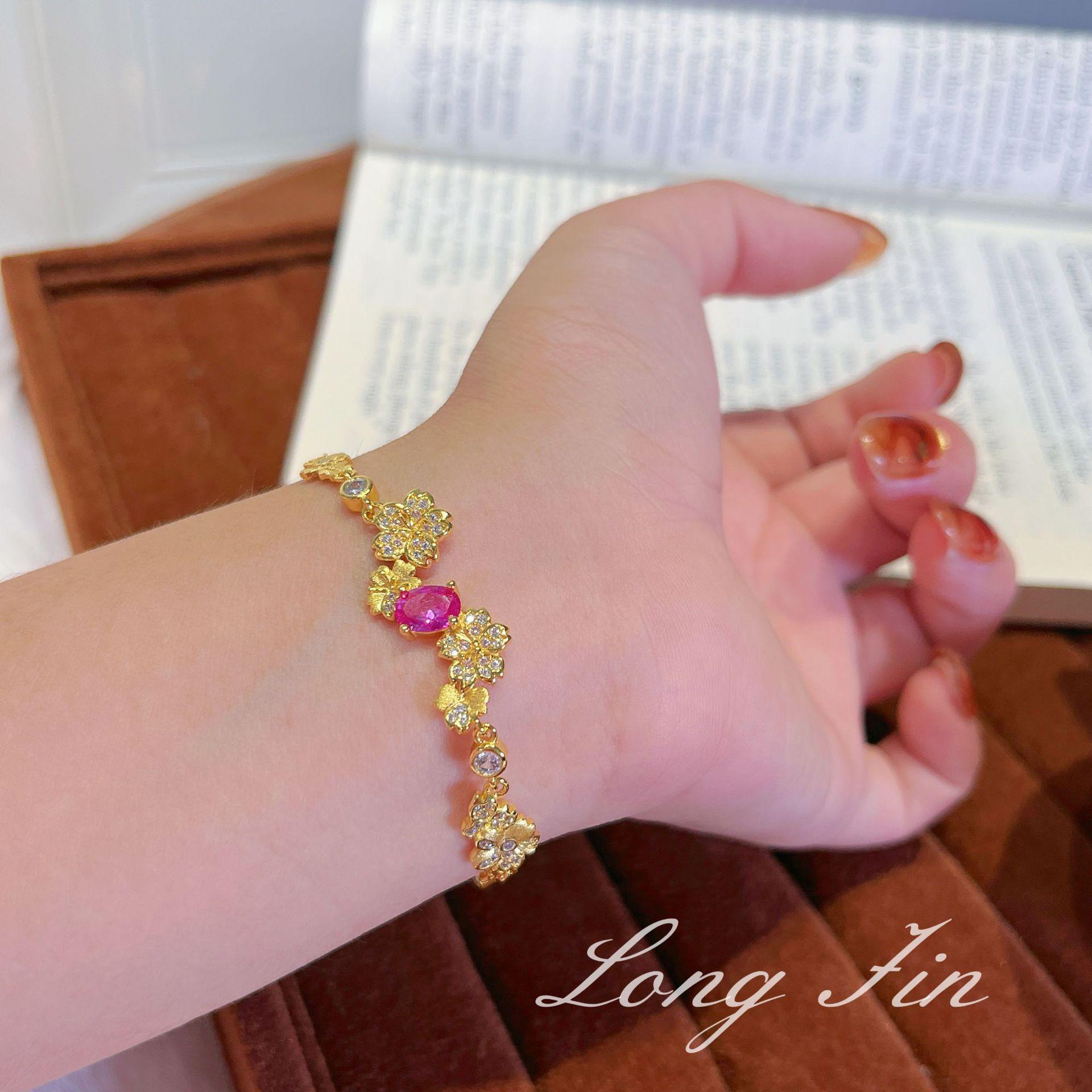 Vintage Brushed Cherry Blossom Paraiba Bracelet Niche Light Luxury Exquisite High-End Jewelry
Vintage Brushed Cherry Blossom Paraiba Bracelet Niche Light Luxury Exquisite High-End Jewelry