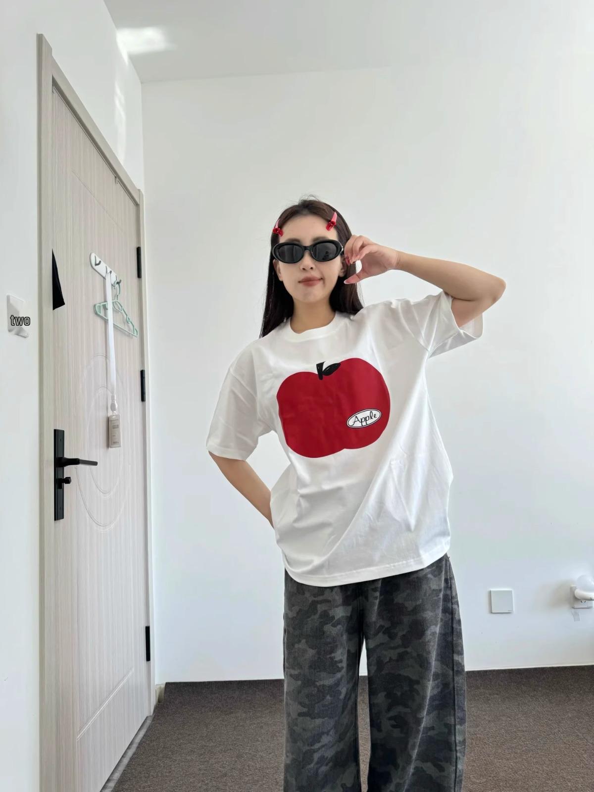 Korean Apple Print White Cotton T-shirt for Women - Loose, Casual & Versatile M Premium белый
Korean Apple Print White Cotton T-shirt for Women - Loose, Casual & Versatile M Premium белый