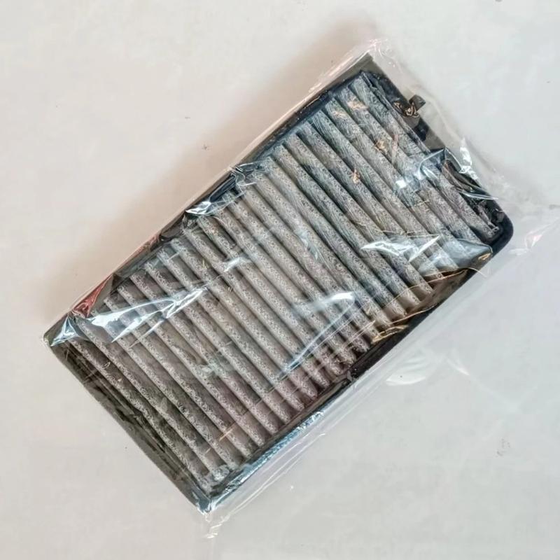 For BMW 3 Series E36 1992~1998 Car Accessories Activated Carbon Built-in Cabin Filter Car Pollen Cabin Air Filter 64119069895
For BMW 3 Series E36 1992~1998 Car Accessories Activated Carbon Built-in Cabin Filter Car Pollen Cabin Air Filter 64119069895