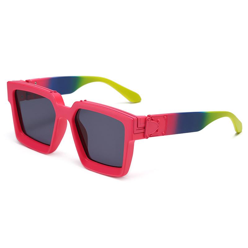 Fashion Classic Luxury Brand Designer Oversized Square Sunglasses Men Women Shield Big Frame Trend Sun Glasses Punk Shades UV400 As the photo
Fashion Classic Luxury Brand Designer Oversized Square Sunglasses Men Women Shield Big Frame Trend Sun Glasses Punk Shades UV400 As the photo