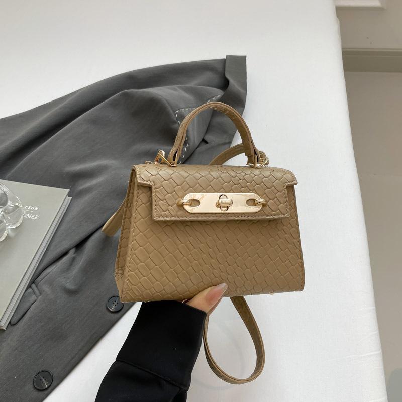 Сумка Женская 2025 Лето Новая Мода Женская Сумка Сумка Через Плечо Высокий Уровень Универсальная Легкая Роскошь Повседневная Взрывная Маленькая Сумка хаки
Сумка Женская 2025 Лето Новая Мода Женская Сумка Сумка Через Плечо Высокий Уровень Универсальная Легкая Роскошь Повседневная Взрывная Маленькая Сумка хаки