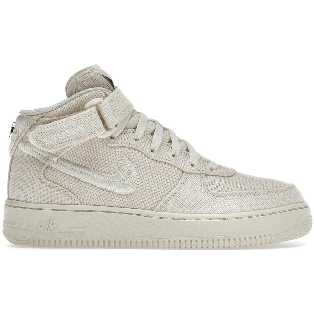 Sneaker Nike Air Force 1 Mid Stussy Fossil(DJ7841-200) 36
Sneaker Nike Air Force 1 Mid Stussy Fossil(DJ7841-200) 36