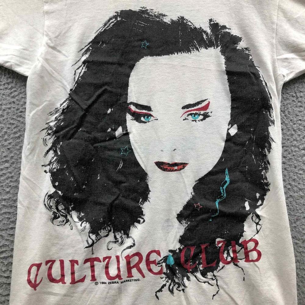 1984 Culture Club Boy George Shirt Short Sleeve White Unisex S-5XL LE358 Unisex T-Shirt XXXXL
1984 Culture Club Boy George Shirt Short Sleeve White Unisex S-5XL LE358 Unisex T-Shirt XXXXL