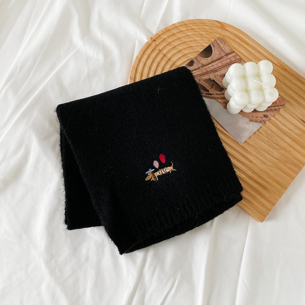 Зимний вязаный шерстяной шарф для женщин, новый, высокого класса, с вышивкой в виде собаки, в минимальном сочетании с шарфом 160*21cm
Зимний вязаный шерстяной шарф для женщин, новый, высокого класса, с вышивкой в виде собаки, в минимальном сочетании с шарфом 160*21cm