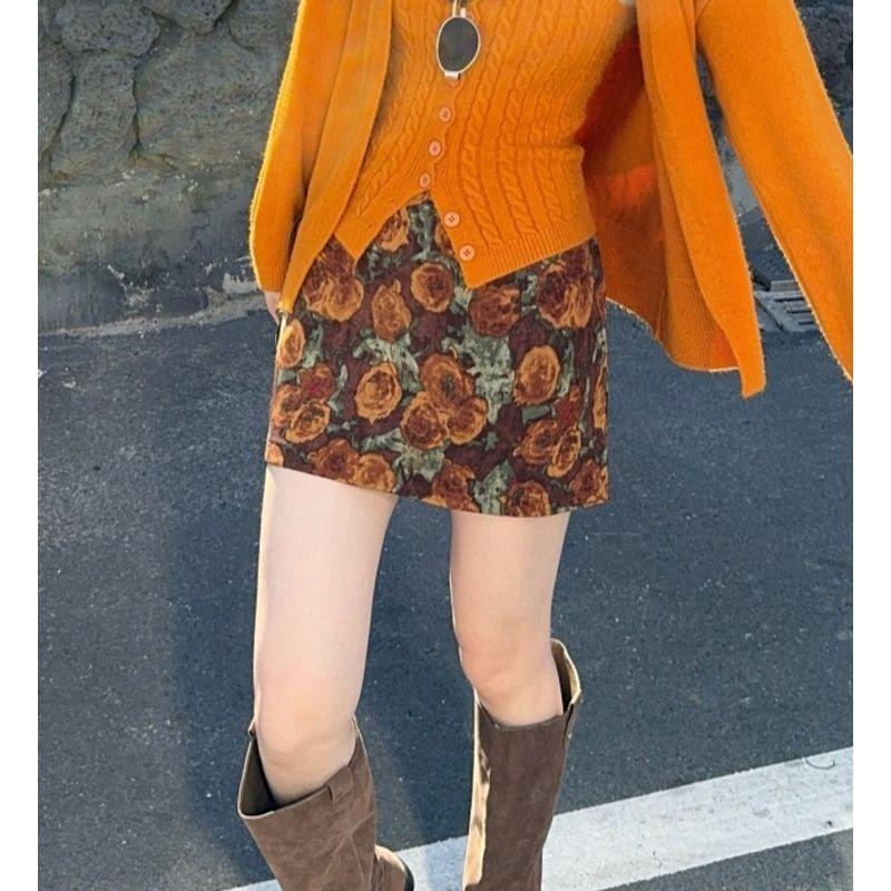 Kumikumi Sexy Suit Pure Color Knitting Cardigan Women s Camisole Autumn Retro Flower Short Skirt Three-Piece Set Skirt M
Kumikumi Sexy Suit Pure Color Knitting Cardigan Women s Camisole Autumn Retro Flower Short Skirt Three-Piece Set Skirt M