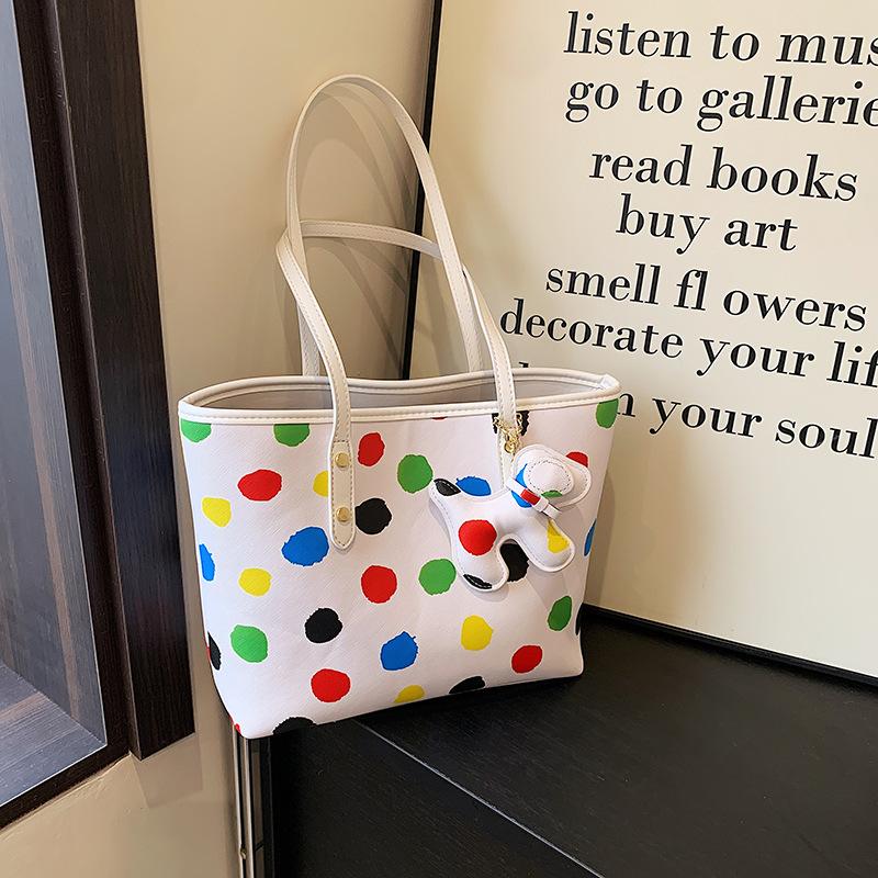 Сумка женская новая популярная большая вместительная сумка-тоут контрастного цвета универсальная осенне-зимняя на плечо сумка для класса No specification белый