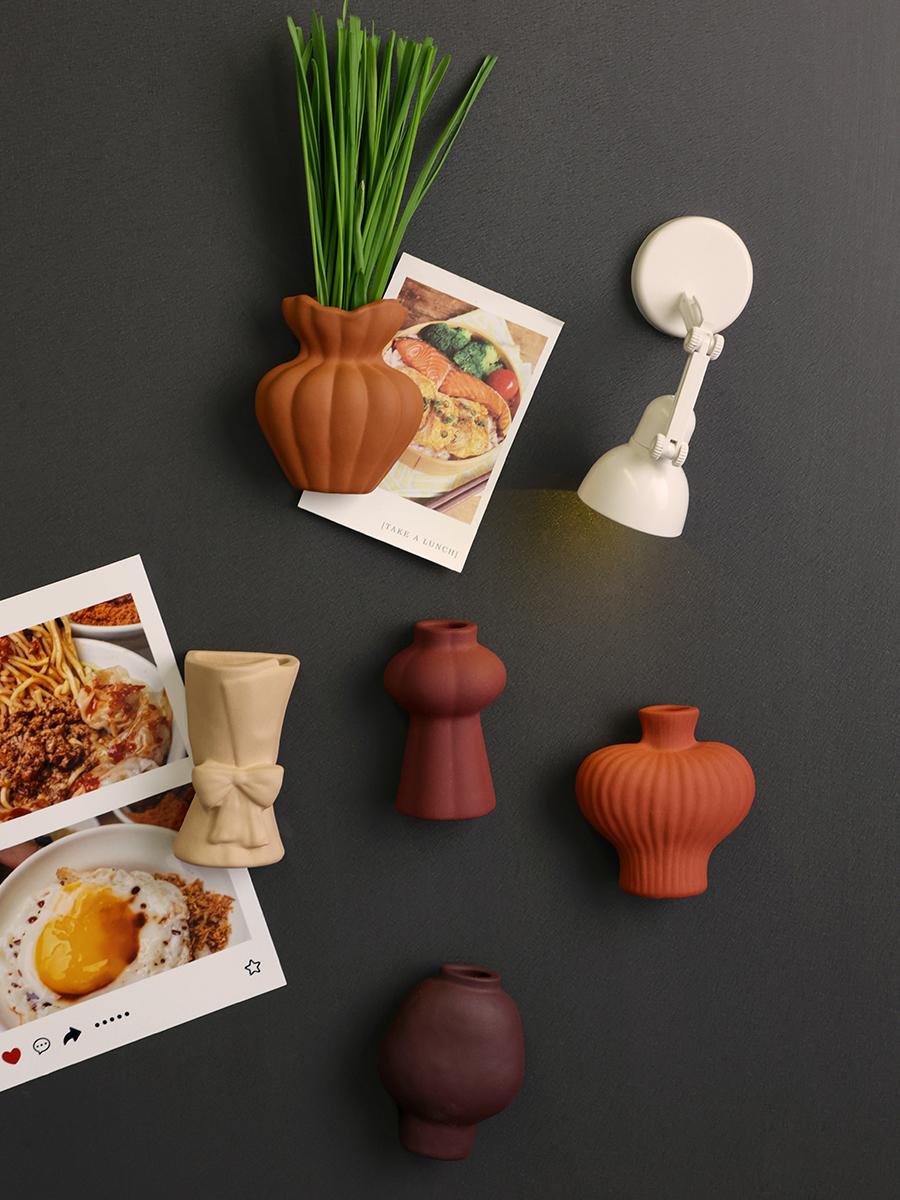 Creative Mini Vase 3D Refrigerator Magnet Modern Ceramic Vase Decorative Magnetic Refrigerator Magnet Home Decoration
Creative Mini Vase 3D Refrigerator Magnet Modern Ceramic Vase Decorative Magnetic Refrigerator Magnet Home Decoration