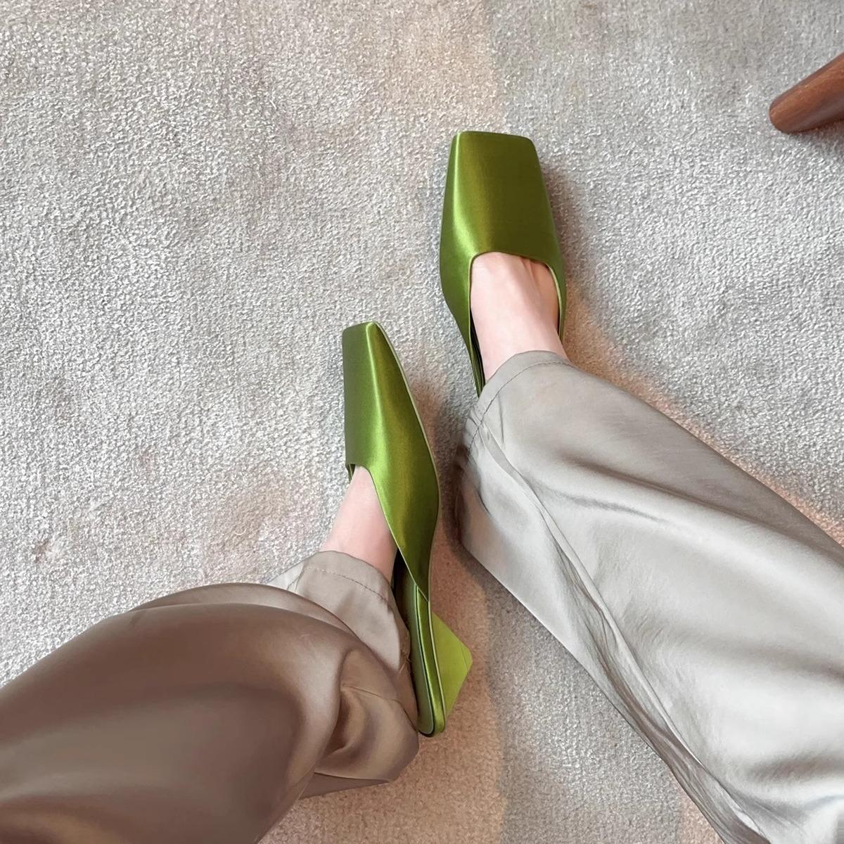 Sheepskin version~ Square head light mouth satin triangle and sandals women s half slippers 40 зелений
Sheepskin version~ Square head light mouth satin triangle and sandals women s half slippers 40 зелений