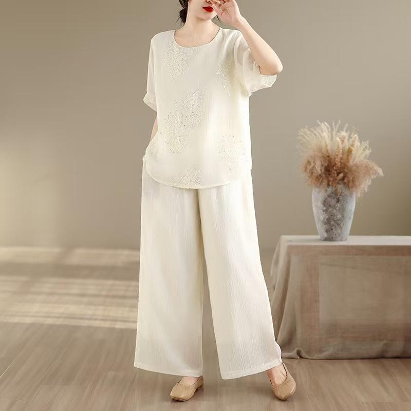 Retro Embroidered Silk & Linen Women s Two-Piece Set: Artistic Loose Round Neck Shirt & Elastic Waist Wide-Leg Pants 2XL
Retro Embroidered Silk & Linen Women s Two-Piece Set: Artistic Loose Round Neck Shirt & Elastic Waist Wide-Leg Pants 2XL