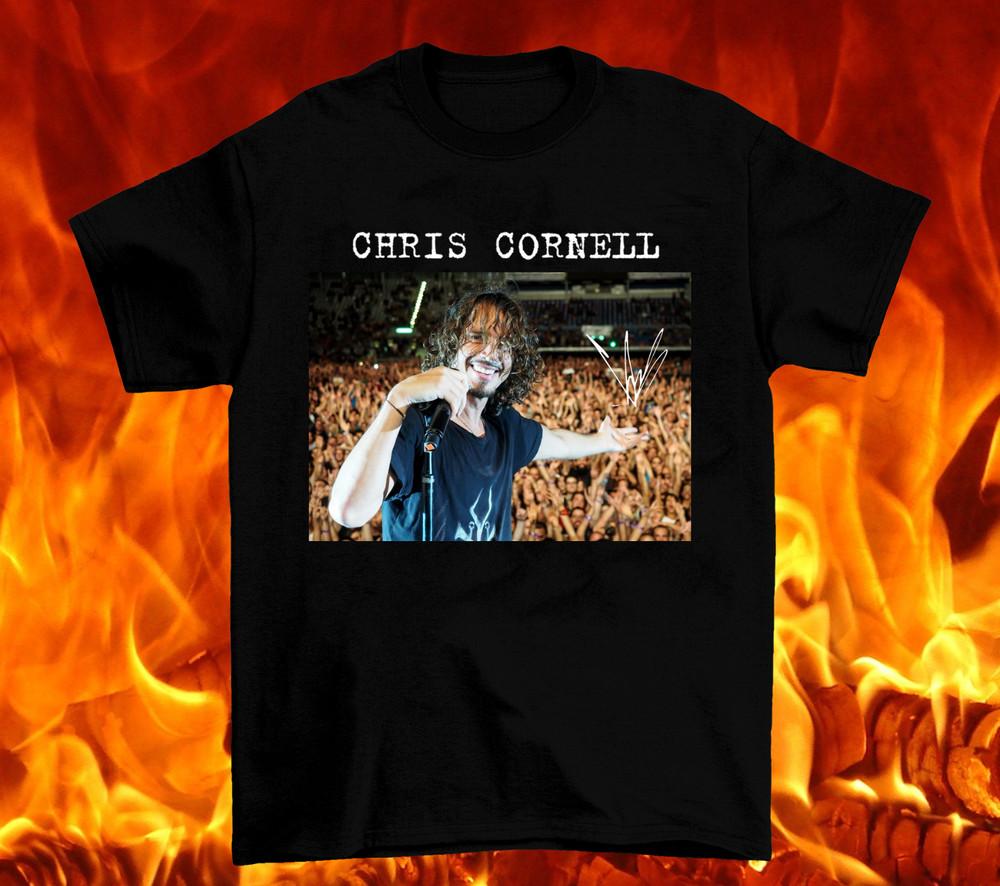 Chris Cornell With His fan in concert Black size S to 4XL Shirt Unisex T-Shirt XL
Chris Cornell With His fan in concert Black size S to 4XL Shirt Unisex T-Shirt XL