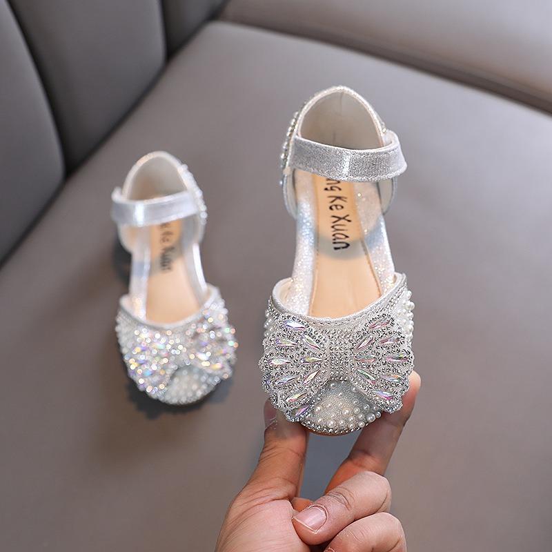 Spring and Summer New Korean Style Girls Kids Bow Dance Shoes Princess Performance Shoes 21 серебряный
Spring and Summer New Korean Style Girls Kids Bow Dance Shoes Princess Performance Shoes 21 серебряный