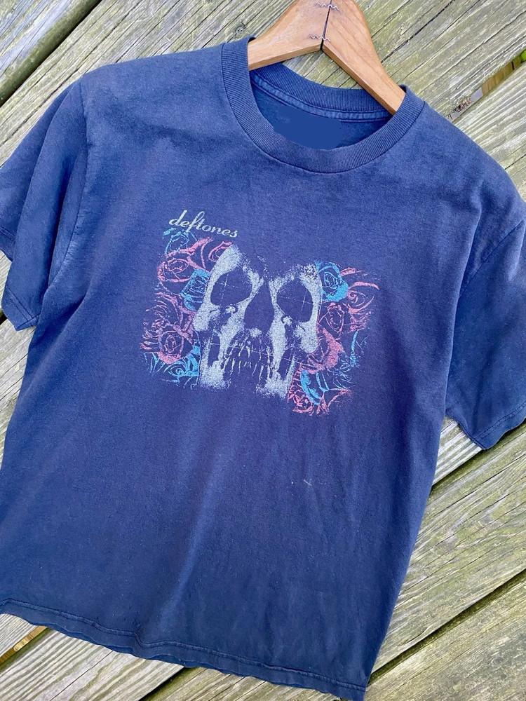 Deftones Inspired Vintage Y2K Skull & Roses 2003 Concert Fan Tee S-4XL Unisex T-Shirt XL
Deftones Inspired Vintage Y2K Skull & Roses 2003 Concert Fan Tee S-4XL Unisex T-Shirt XL