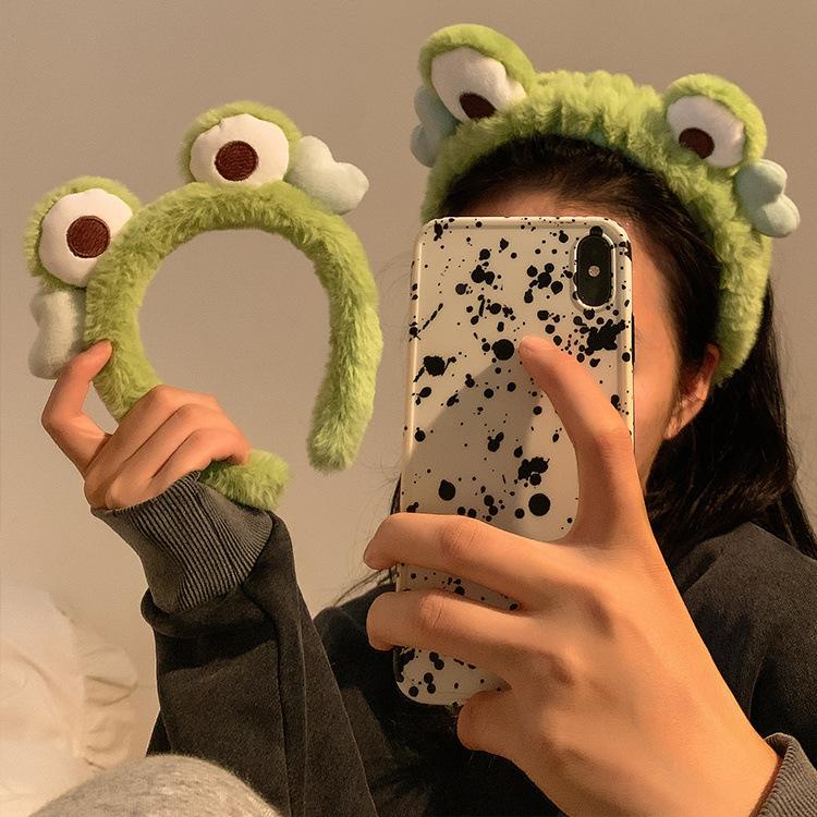 Lady Fresh and Cute Face Hair Band Net Red Cartoon Funny Plush Head Band Small Frog Hair Accessories
Lady Fresh and Cute Face Hair Band Net Red Cartoon Funny Plush Head Band Small Frog Hair Accessories