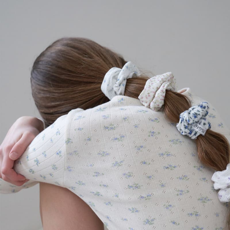 OVT-U Blooming Cotton Scrunchie Set_2 colors Lavender rose set
OVT-U Blooming Cotton Scrunchie Set_2 colors Lavender rose set