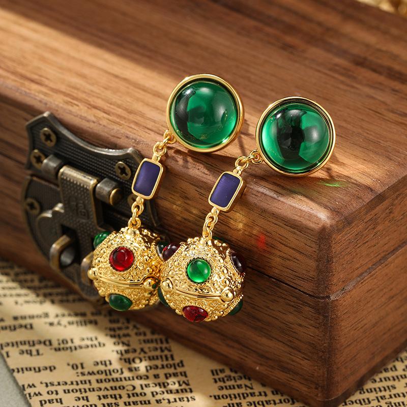 Medieval Earrings Embroidered Ball Earrings Light Luxury Design Copper Plated Women s Earrings
Medieval Earrings Embroidered Ball Earrings Light Luxury Design Copper Plated Women s Earrings