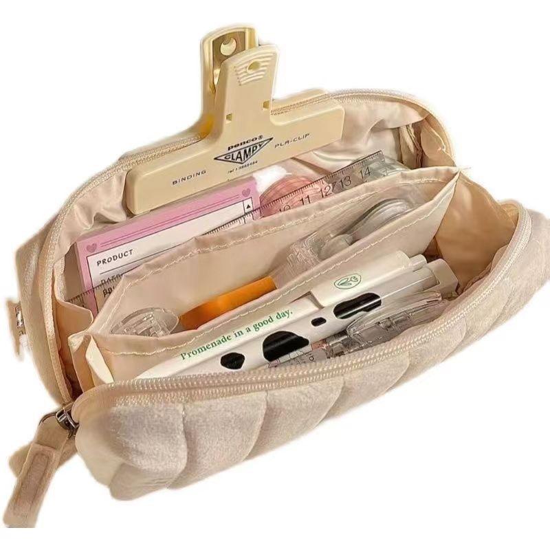 Creative Simple Bread Pencil Case Soft Large Capacity Classification Storage Pencil Bags Multi-functional Stationery Storage Box бежевий
Creative Simple Bread Pencil Case Soft Large Capacity Classification Storage Pencil Bags Multi-functional Stationery Storage Box бежевий