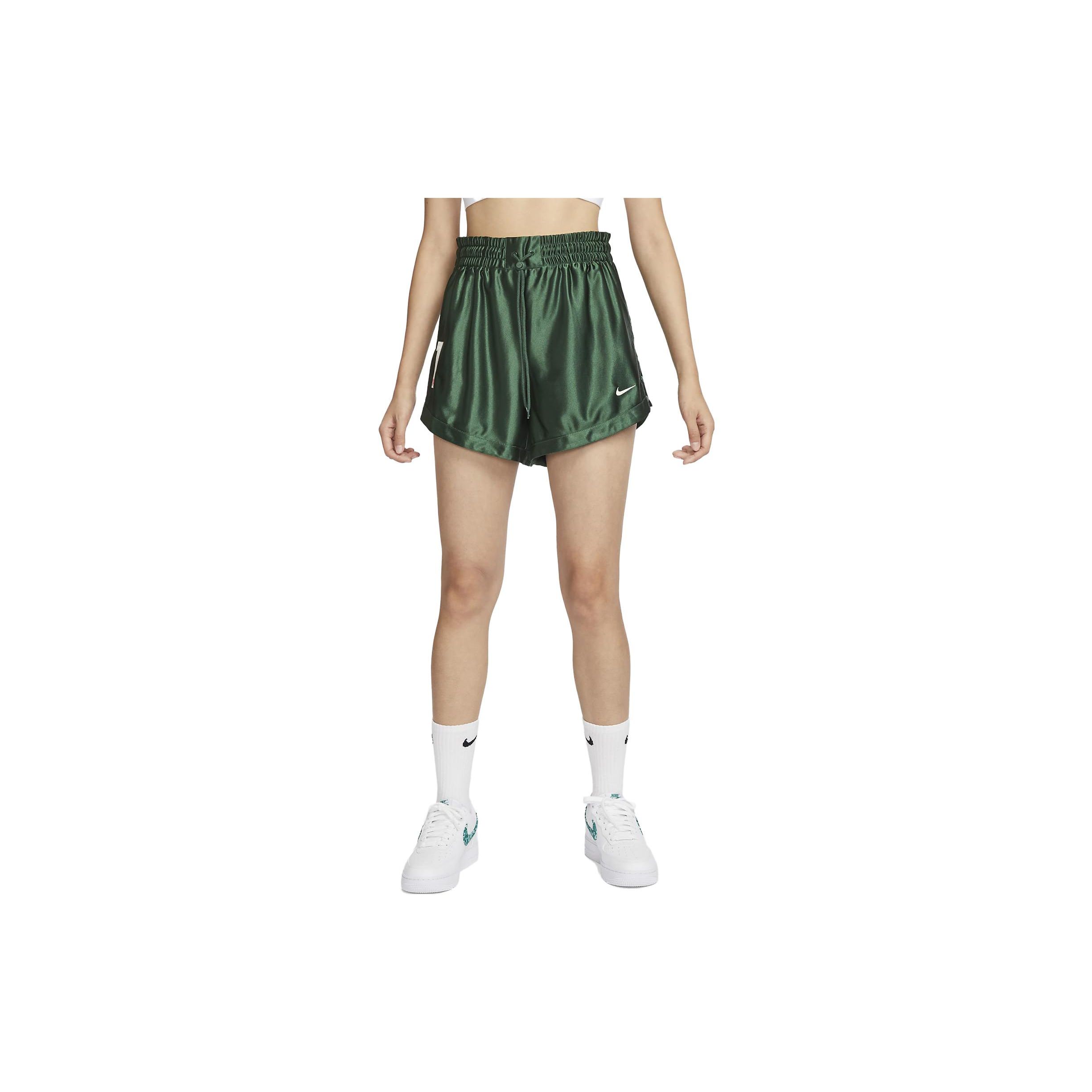 Nike Sportswear Solid High-Waisted Side Button Casual Shorts Women shorts Fir-Green FQ0699-323 XS
Nike Sportswear Solid High-Waisted Side Button Casual Shorts Women shorts Fir-Green FQ0699-323 XS