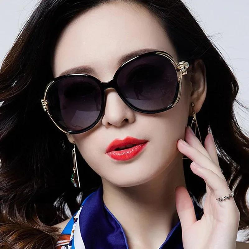 Women Luxury Sunglasses Brand Designer Vintage Oversized Sun glasses Elegant Ladies Rose Flower Frame Glasses Fashion Eyewear
Women Luxury Sunglasses Brand Designer Vintage Oversized Sun glasses Elegant Ladies Rose Flower Frame Glasses Fashion Eyewear