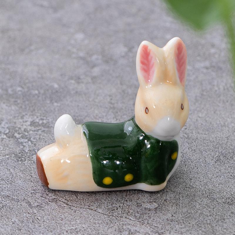 Spoon And Fork Rack Cute Rabbit Ceramic Holder Dining Table Handicrafts Bunny Spoon Rack For Home Dining Restaurant Table темно-зелений колір
Spoon And Fork Rack Cute Rabbit Ceramic Holder Dining Table Handicrafts Bunny Spoon Rack For Home Dining Restaurant Table темно-зелений колір