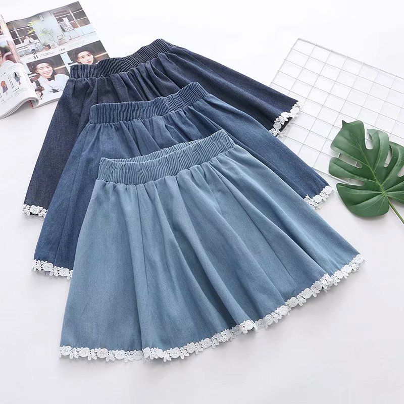 Female Elastic Waist Sweet Lace Patchwork Denim Short Skirt A-line Skirt Half Body Skirt Female one size світло-синій колір
Female Elastic Waist Sweet Lace Patchwork Denim Short Skirt A-line Skirt Half Body Skirt Female one size світло-синій колір