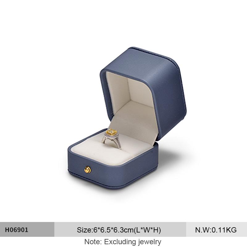 Oirlv Leather Jewelry Ring Box Jewelry Organizer Necklace Pendant Bracelet Long Chain Storage Box Packaging Gift Box for Wedding
Oirlv Leather Jewelry Ring Box Jewelry Organizer Necklace Pendant Bracelet Long Chain Storage Box Packaging Gift Box for Wedding