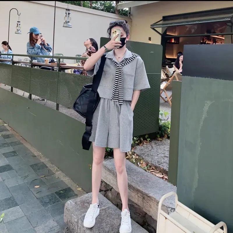 Women s Casual Mini Dress With Striped Scarf Short Sleeve T-Shirt Dress Summer Streetwear XXL сірий
Women s Casual Mini Dress With Striped Scarf Short Sleeve T-Shirt Dress Summer Streetwear XXL сірий