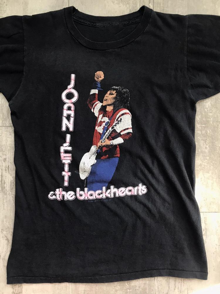 Rare Joan Jett And The Blackhearts Graphic Tshirt unisex NZ106 Unisex T-Shirt L
Rare Joan Jett And The Blackhearts Graphic Tshirt unisex NZ106 Unisex T-Shirt L