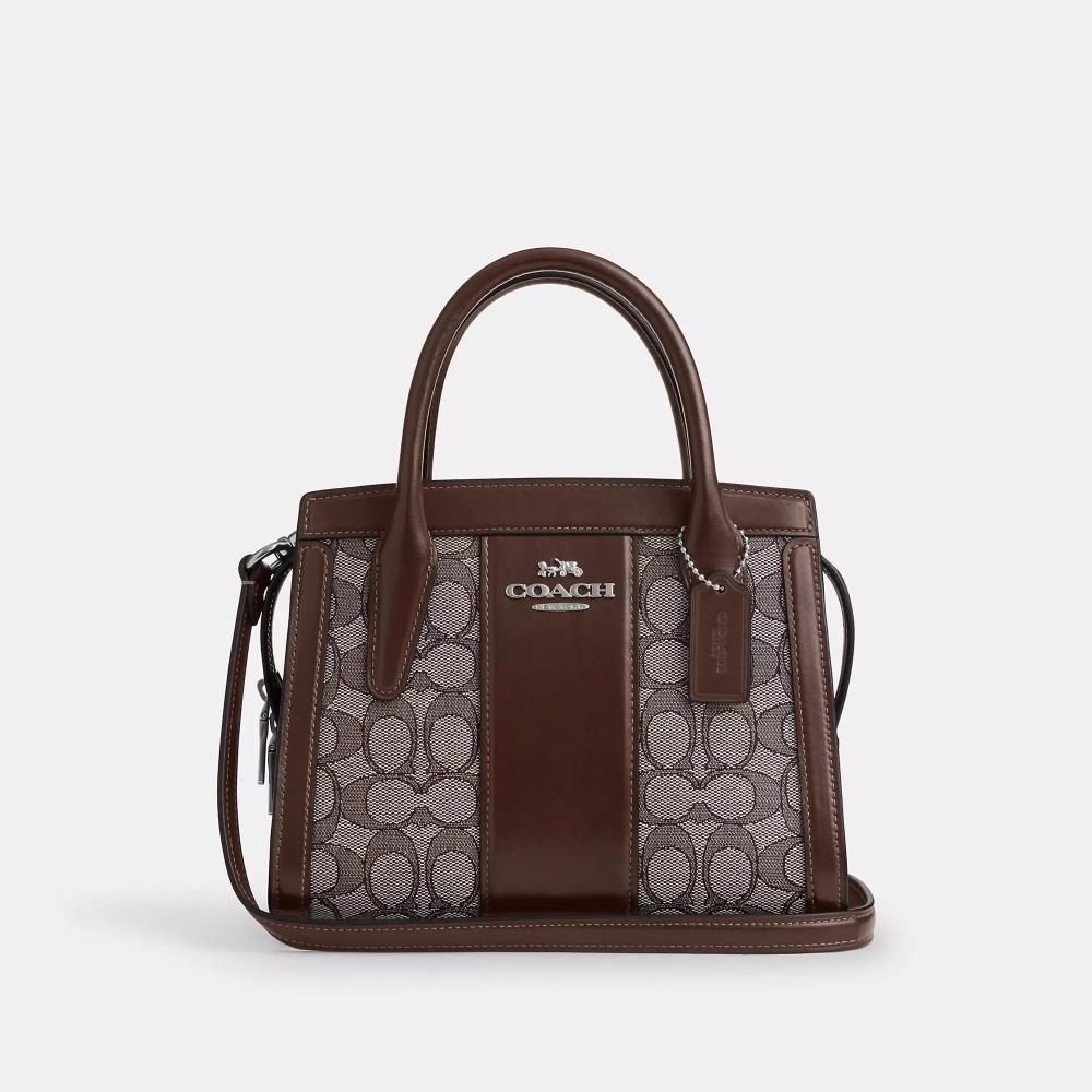 Сумка Coach Andrea Carryall из фирменного жаккардового дуба и клена
Сумка Coach Andrea Carryall из фирменного жаккардового дуба и клена