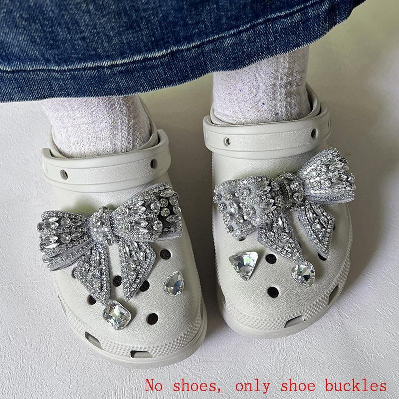 1 Set Faux Rhinestones Diy Accessories Fashion Elegant Bow Shoes Decor Suitable For Hole Shoes And Sandals Holidays Party Gifts A2
1 Set Faux Rhinestones Diy Accessories Fashion Elegant Bow Shoes Decor Suitable For Hole Shoes And Sandals Holidays Party Gifts A2