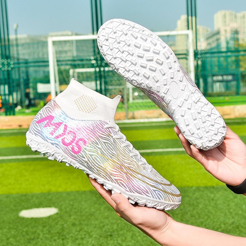 Football Shoes Men s Autumn New High Top Mandarin Duck Broken Nail Primary and Secondary School Girls Long Nail Anti Slip Training Shoes 35
Football Shoes Men s Autumn New High Top Mandarin Duck Broken Nail Primary and Secondary School Girls Long Nail Anti Slip Training Shoes 35